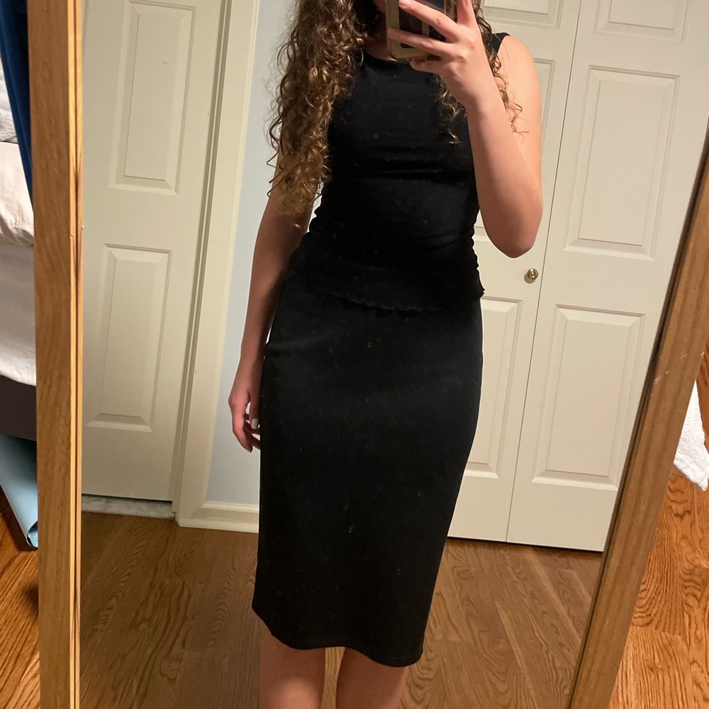 Black elegant skirt